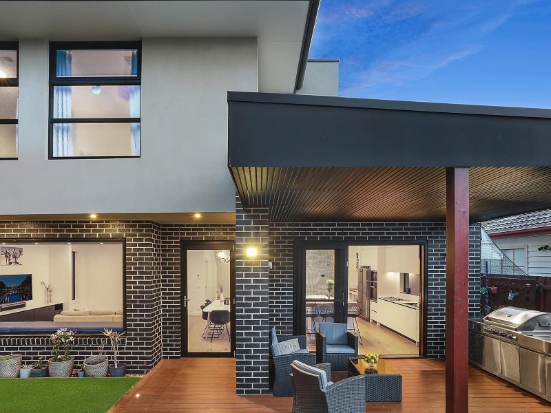 33 Lindsay Street, Mckinnon VIC 3204