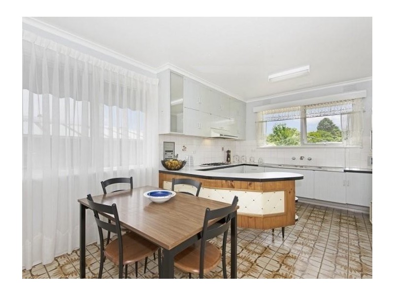 11 Bellerive Avenue, Mount Waverley VIC 3149