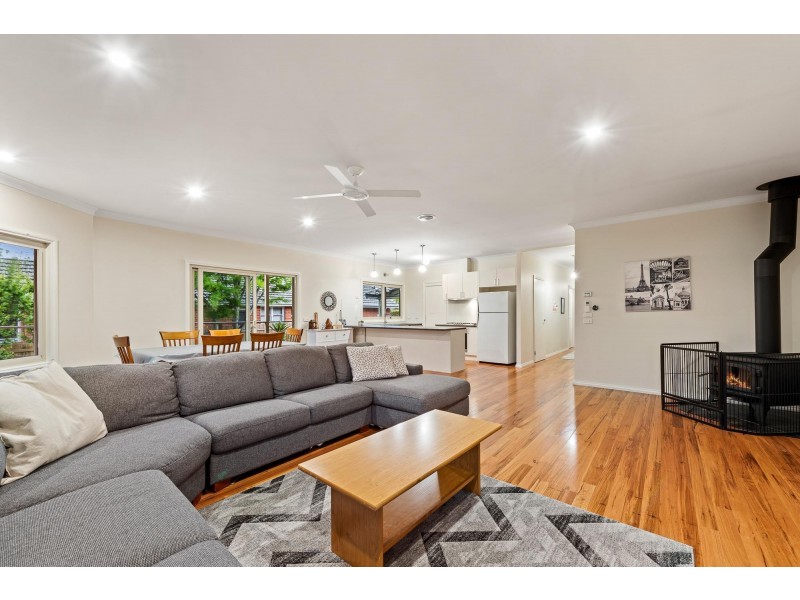 93 Leeds Road, Mount Waverley VIC 3149