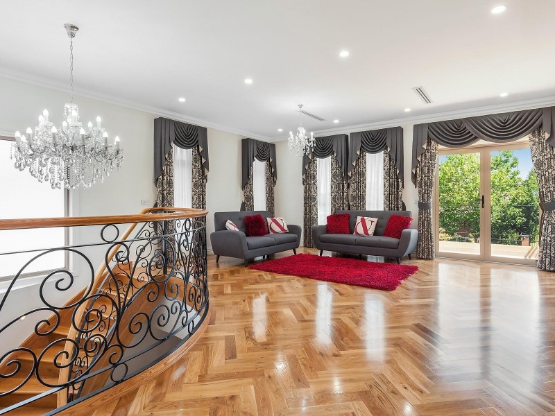 15 Larch Crescent, Mount Waverley VIC 3149