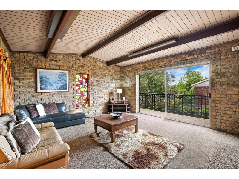 25 Kalymna Grove, Chadstone VIC 3148