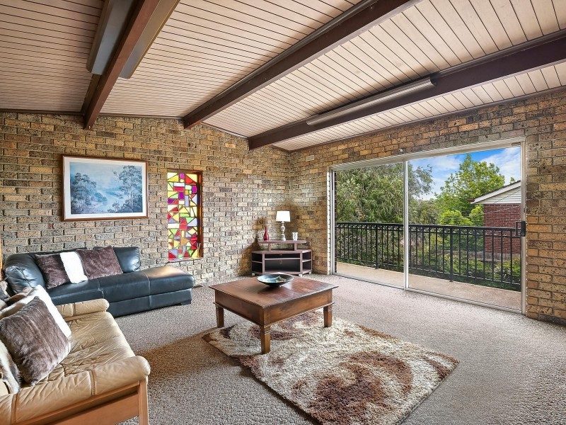 25 Kalymna Grove, Chadstone VIC 3148