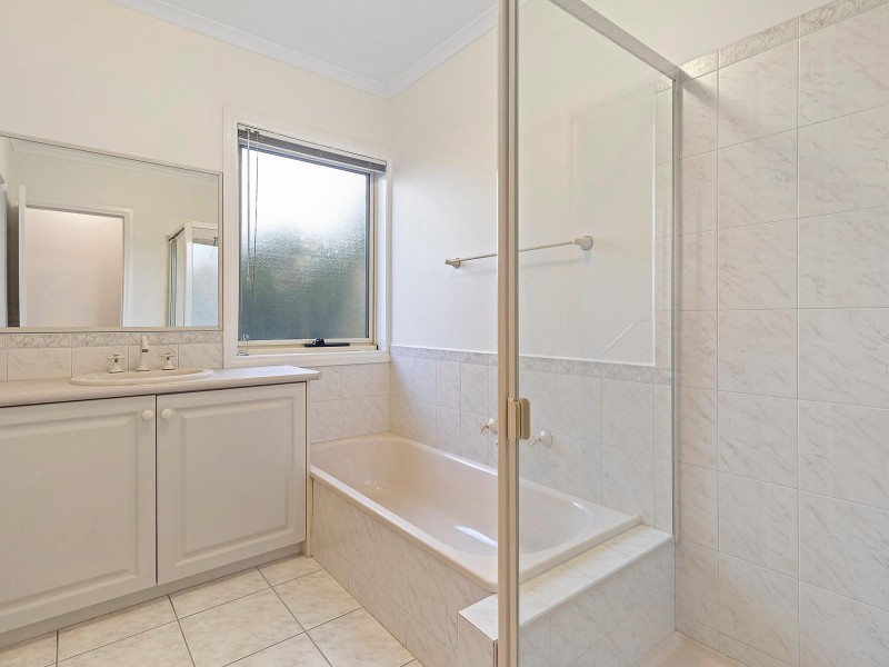 1/49 Irving Street, Mount Waverley VIC 3149