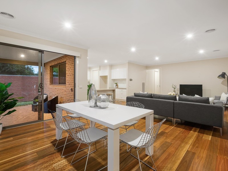 15 Bingley Avenue, Notting Hill VIC 3168