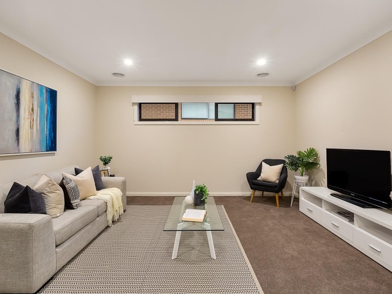 15 Bingley Avenue, Notting Hill VIC 3168