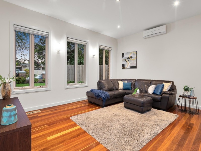 1/4 Coolarn Street, Mount Waverley VIC 3149