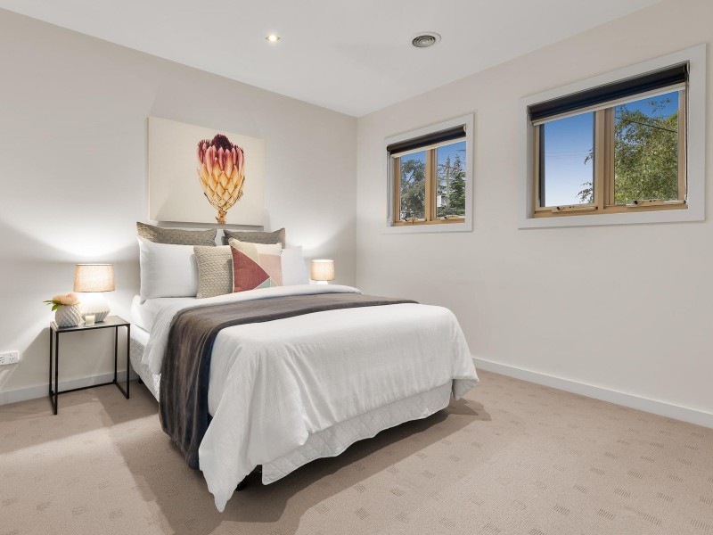 1/4 Coolarn Street, Mount Waverley VIC 3149