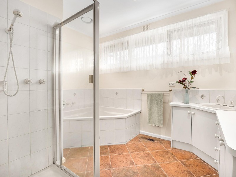 35 Olinda Street, Glen Waverley VIC 3150