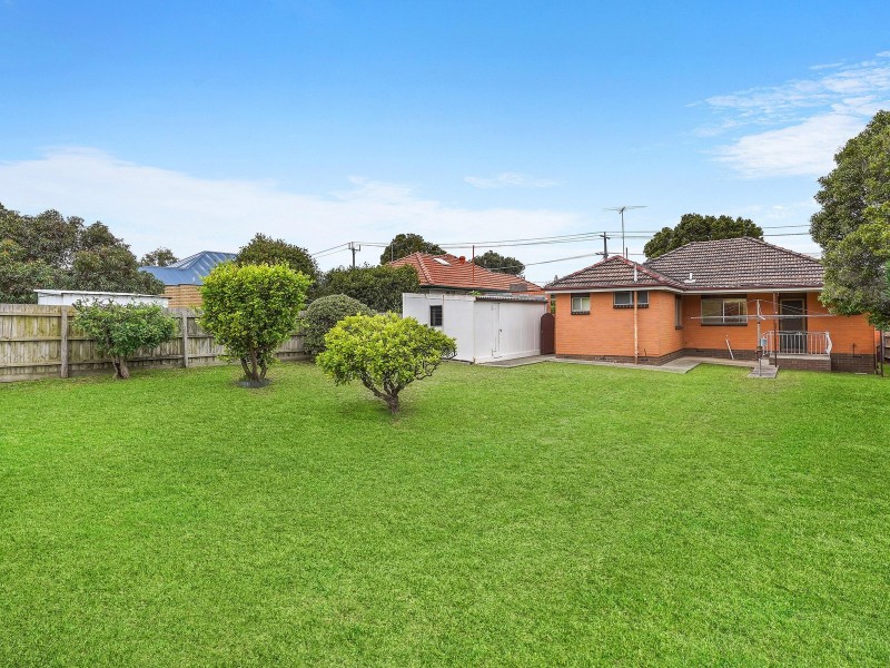 27 Tuhans Road, Mount Waverley VIC 3149