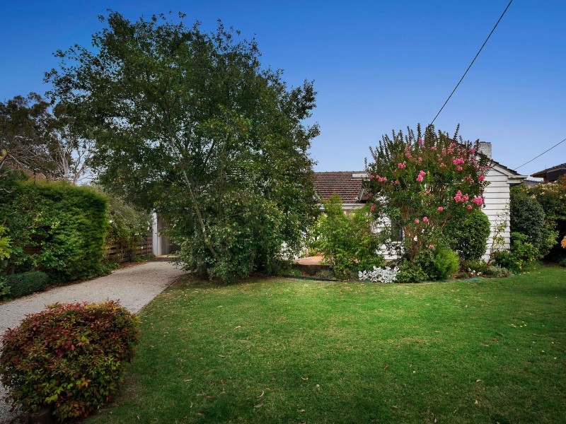 15 The Highway, Mount Waverley VIC 3149