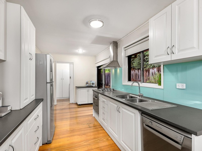 2 Bengal Crescent, Mount Waverley VIC 3149