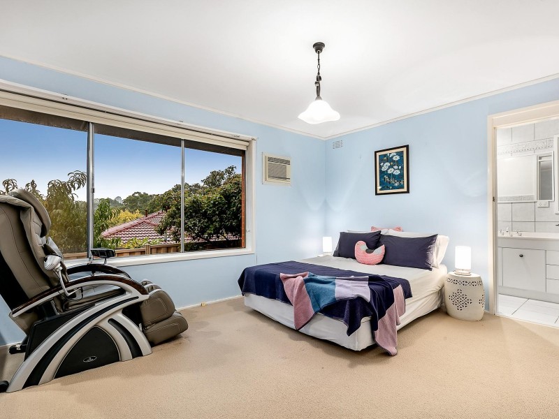 2 Bengal Crescent, Mount Waverley VIC 3149