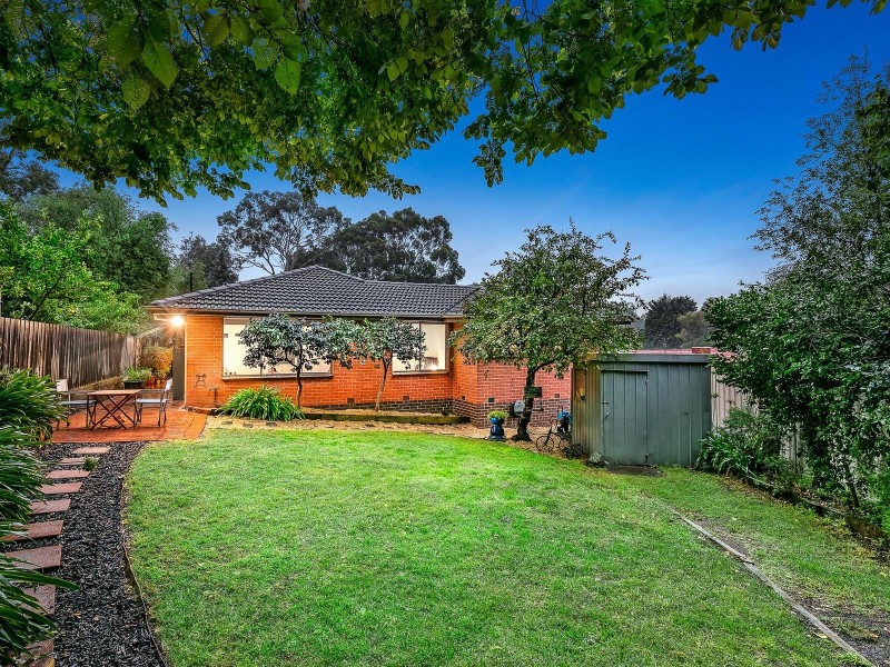 2 Bengal Crescent, Mount Waverley VIC 3149