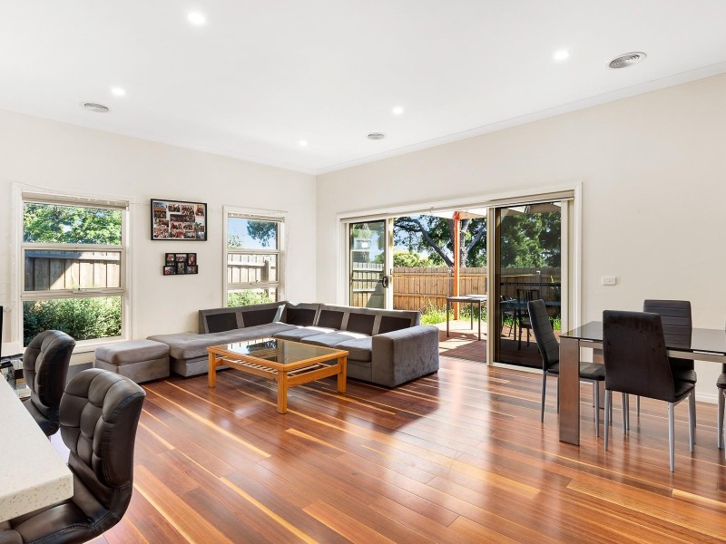 2/5 Kingsley Grove, Mount Waverley VIC 3149