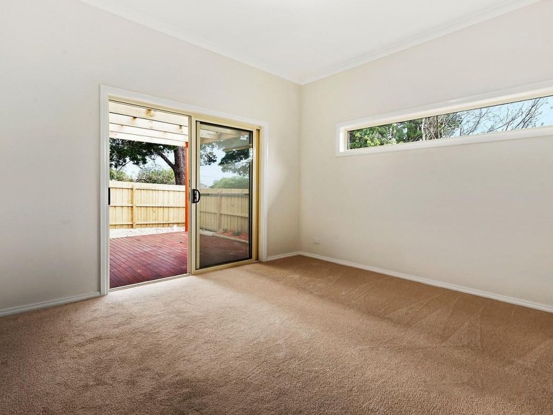 2/5 Kingsley Grove, Mount Waverley VIC 3149
