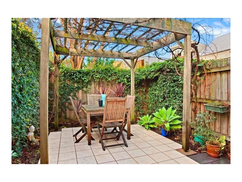 16 Morrissey Road, Erskineville NSW 2043