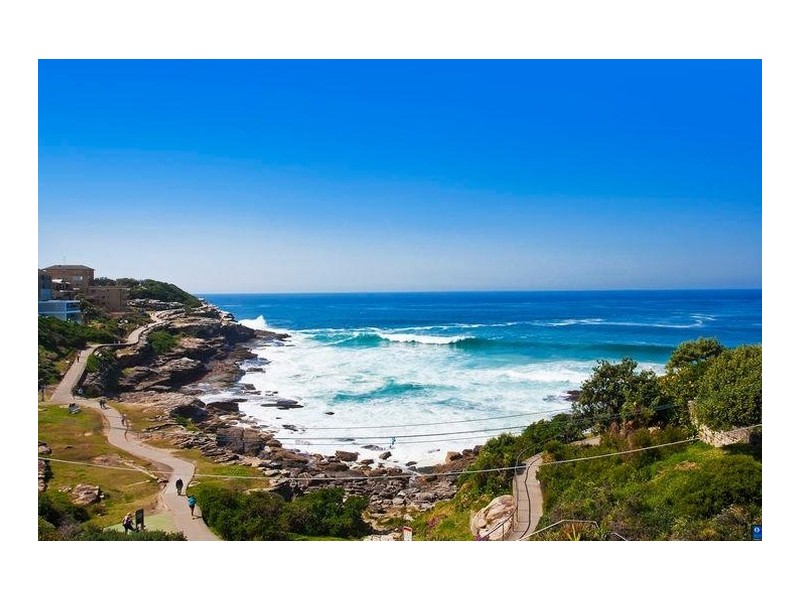 2/22 Gaerloch Avenue, Tamarama NSW 2026