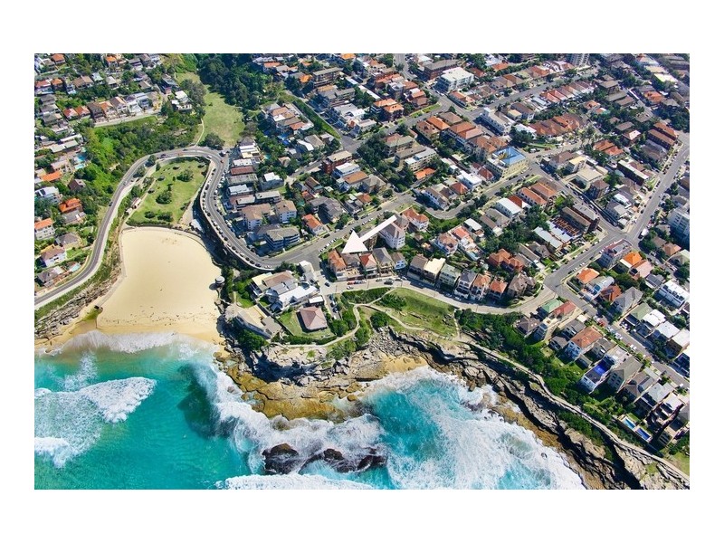 2/22 Gaerloch Avenue, Tamarama NSW 2026