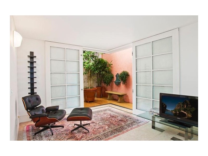 26B Caledonia Street, Paddington NSW 2021