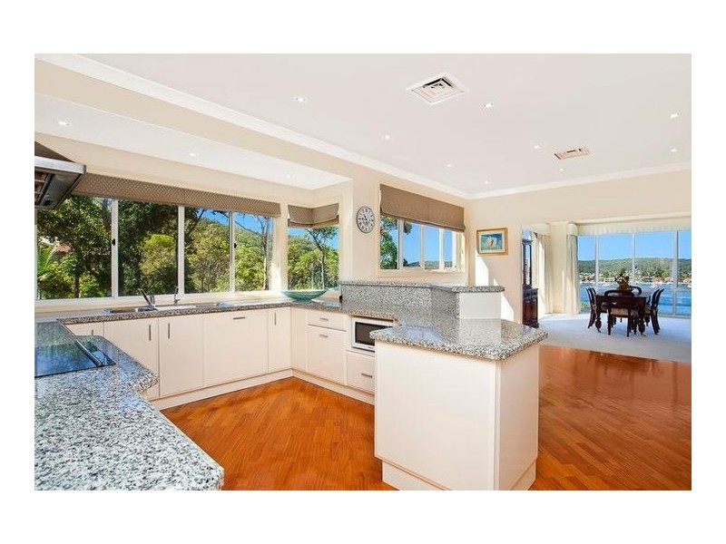 92 Daley Avenue, Daleys Point NSW 2257