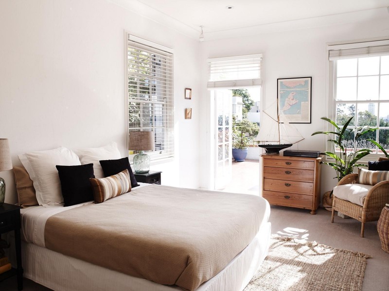 327 Edgecliff Road, Woollahra NSW 2025