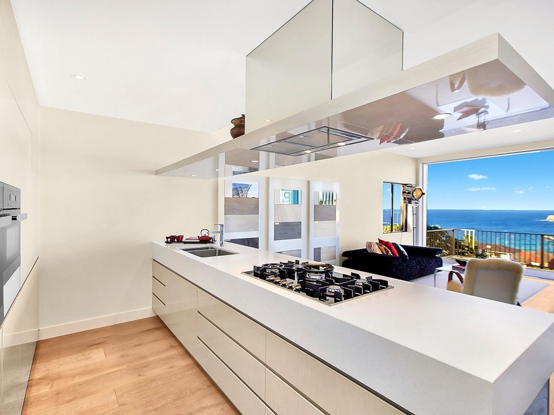 2/49-51 Fletcher Street, Tamarama NSW 2026