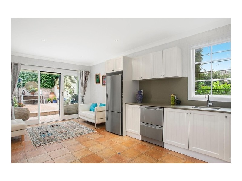 136 Ruthven Street, Bondi Junction NSW 2022