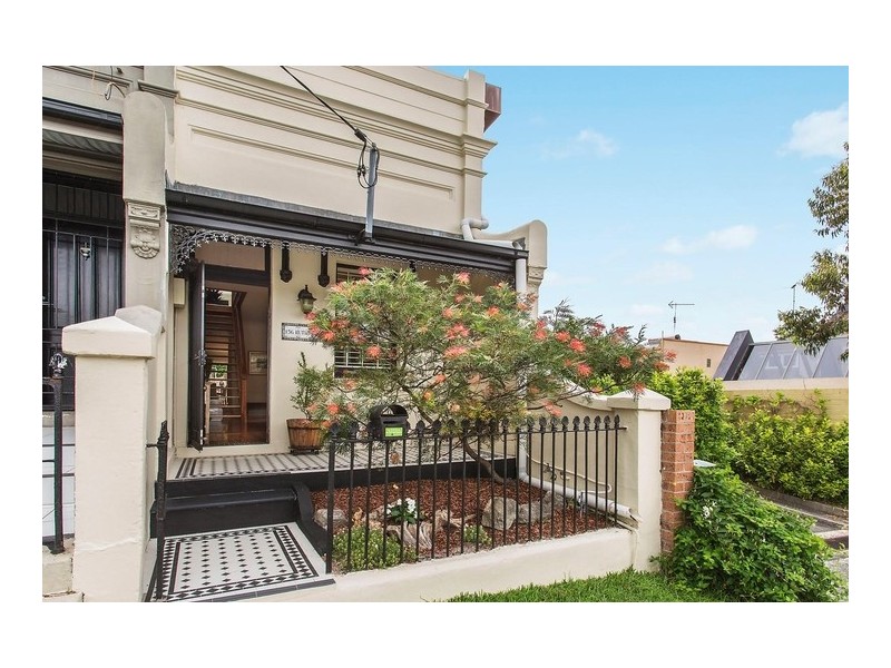 136 Ruthven Street, Bondi Junction NSW 2022