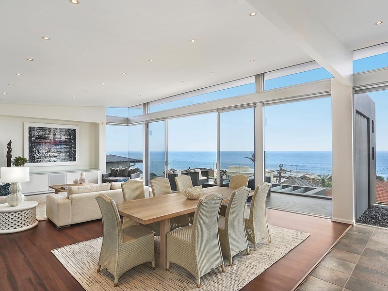 8 Close Street, South Coogee NSW 2034