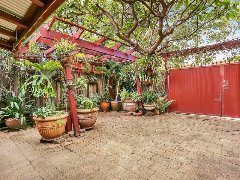 147 Old South Head Road, Bondi Junction NSW 2022