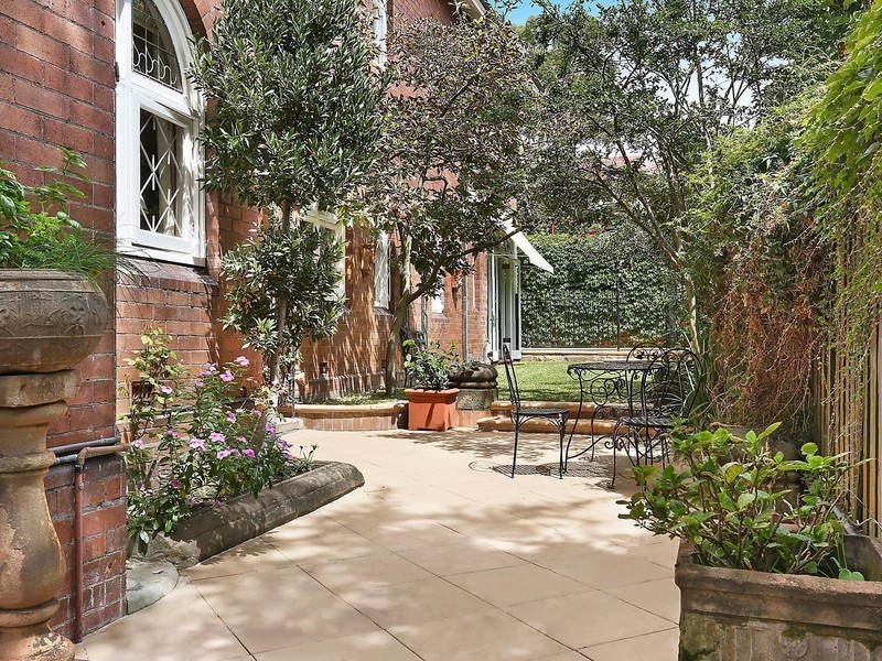 396 Edgecliff Road, Woollahra NSW 2025
