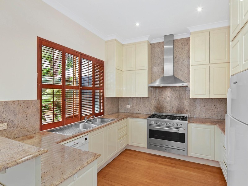 12 Kenneth Street, Tamarama NSW 2026