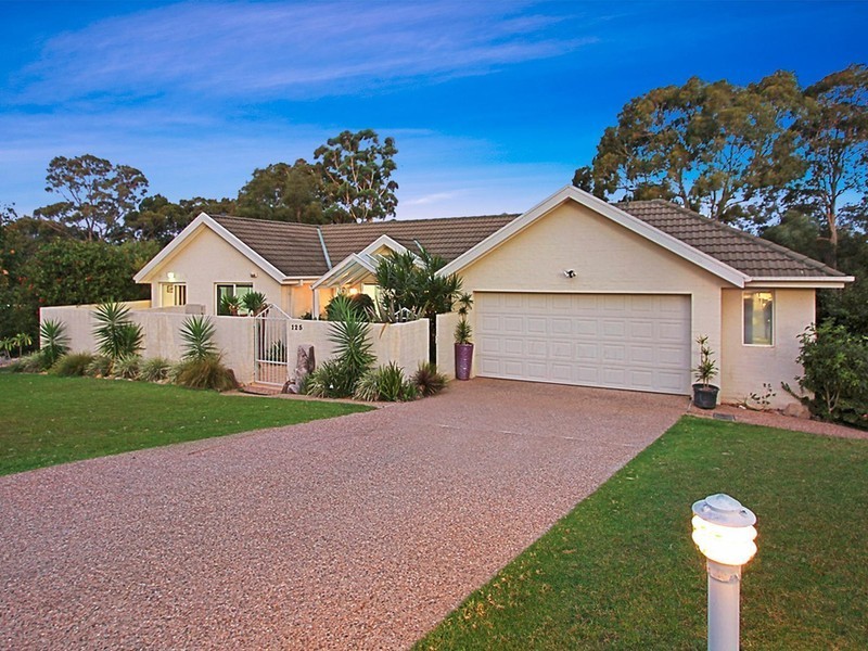 125 Vista Avenue, Batemans Bay NSW 2536