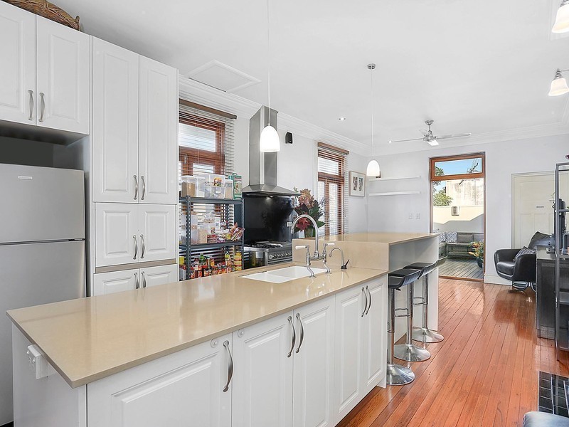 14 Henderson Road, Alexandria NSW 2015