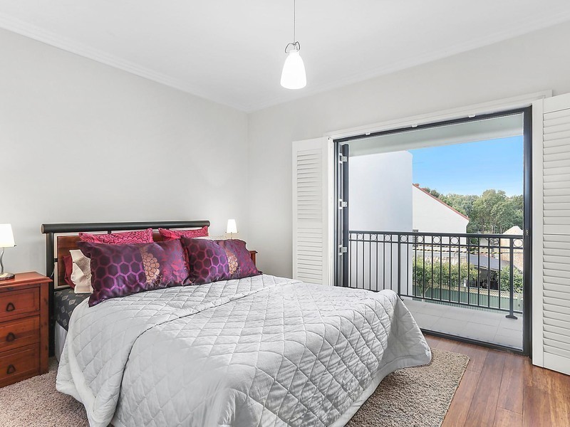 39 Crown Street, St Peters NSW 2044