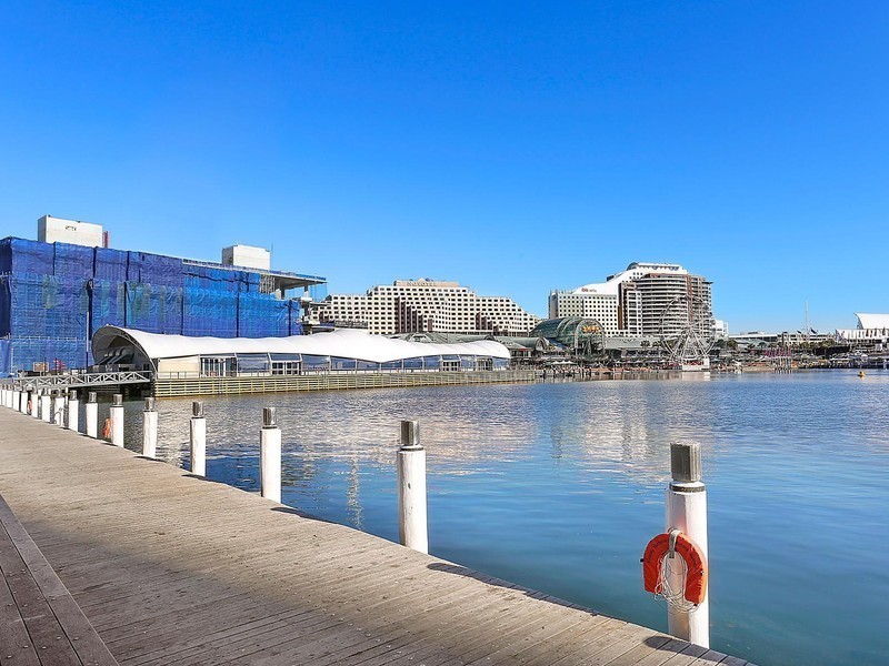 18D ‘Darling Square’ Darling Drive, Sydney NSW 2000 McGrath CBD & Eastern Suburbs Withdrawn 18D ‘Darling Square’ Darling Drive, Sydney NSW 2000 McGrath CBD & Eastern Suburbs Withdrawn