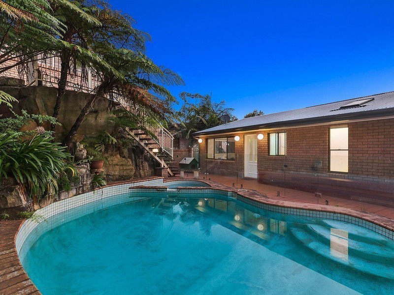 26 Valley Way, Gymea Bay NSW 2227