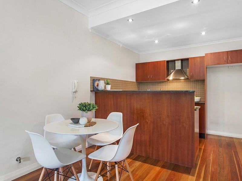 2/186 Lawrence Street, Alexandria NSW 2015