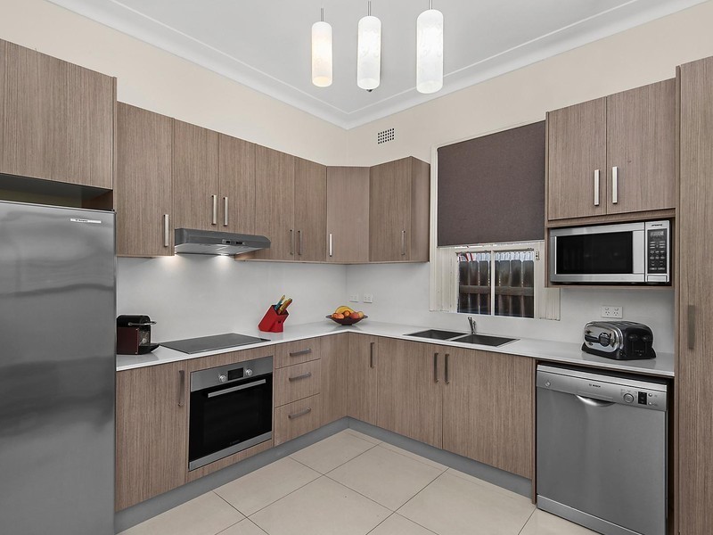 285 Rainbow Street, South Coogee NSW 2034