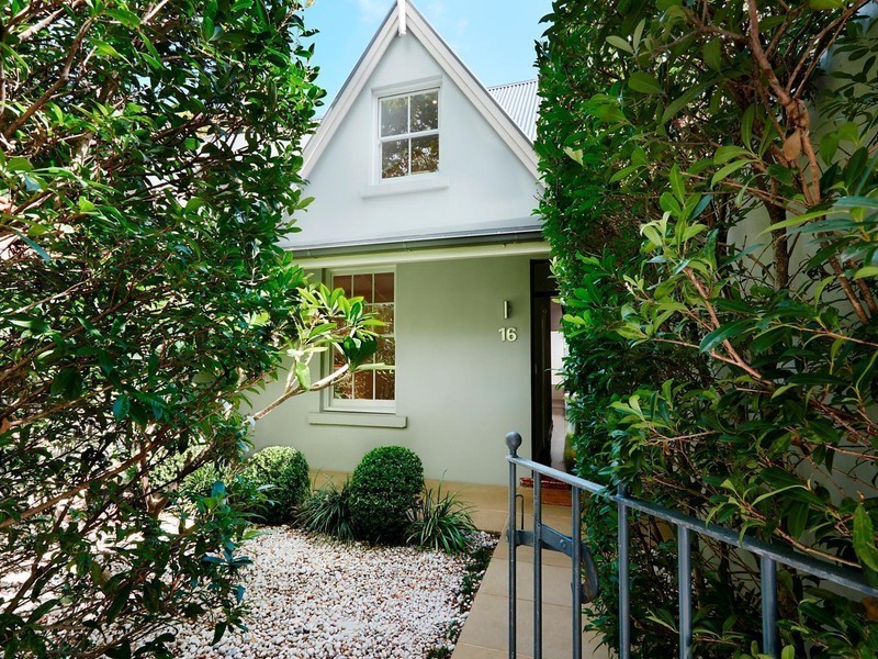 16 Wallis Street, Woollahra NSW 2025