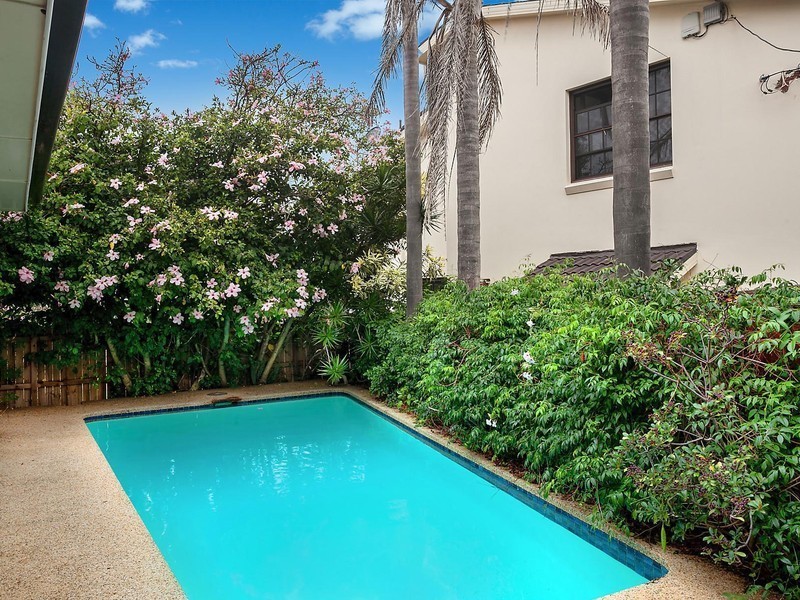 2 Thompson Street, Tamarama NSW 2026