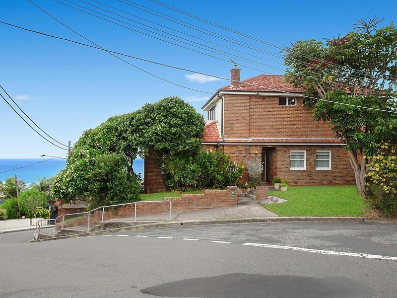 2 Thompson Street, Tamarama NSW 2026