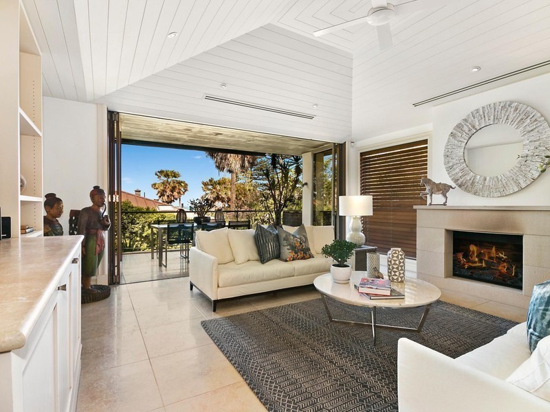 2/2 Ocean Place, Palm Beach NSW 2108