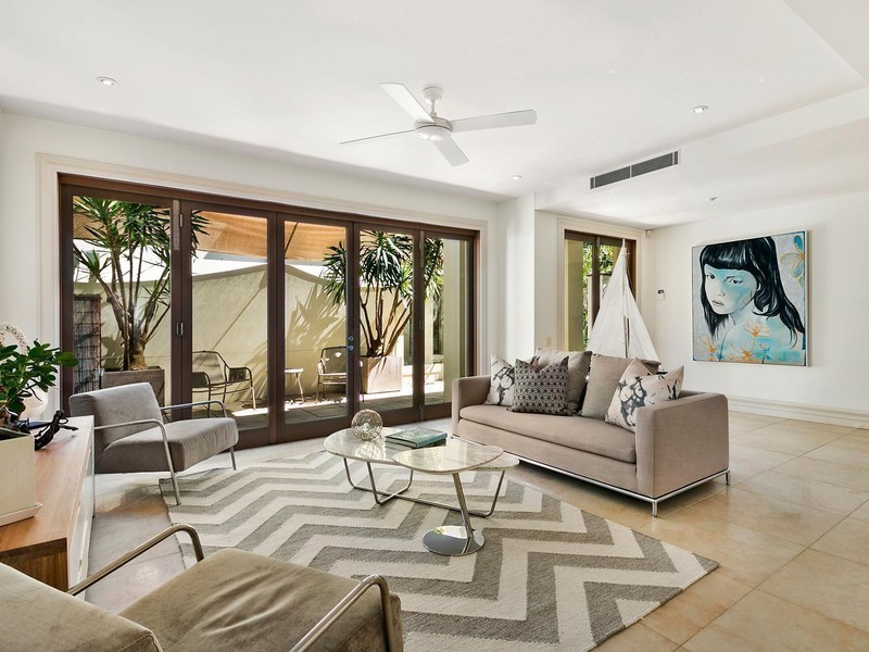 2/2 Ocean Place, Palm Beach NSW 2108