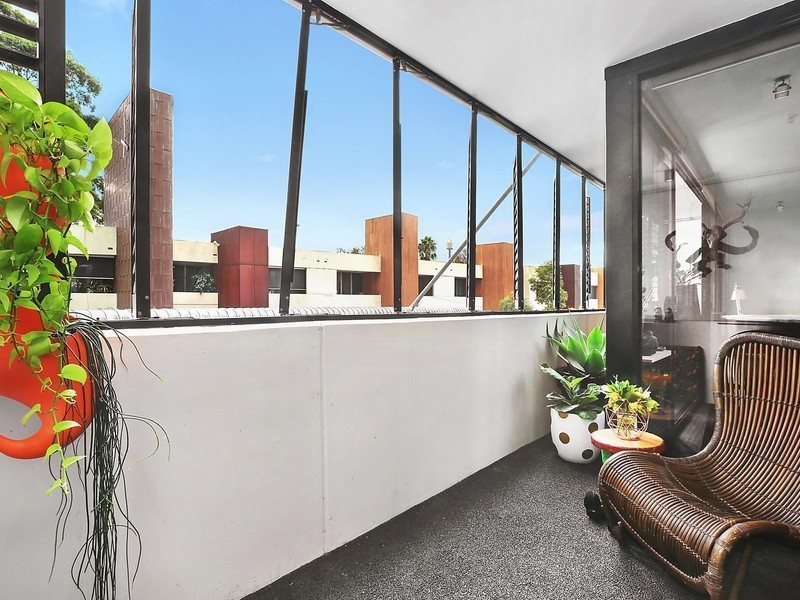206/425 Bourke Street, Surry Hills NSW 2010