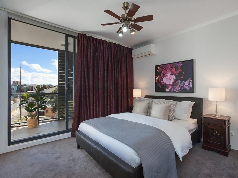 617/221 Sydney Park Road, Erskineville NSW 2043