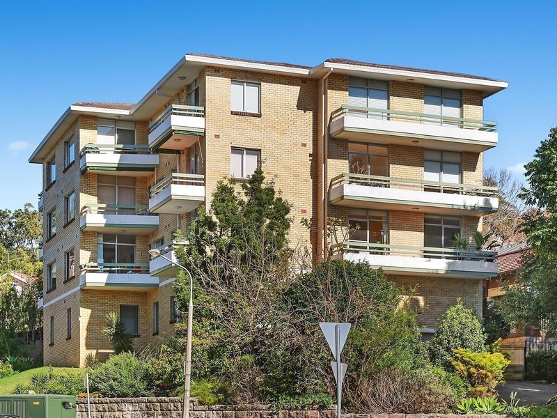 1/2 Forest Knoll Avenue, Bondi Beach NSW 2026