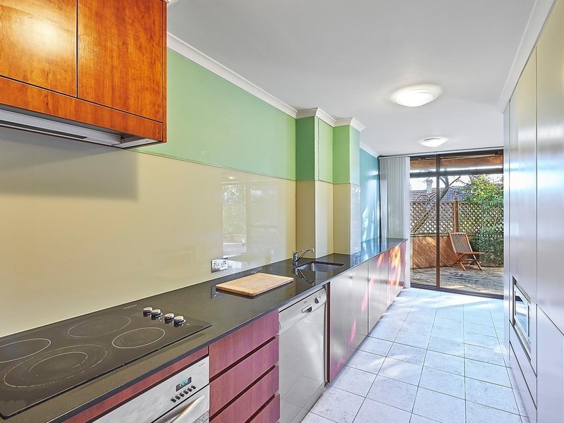 10/4 New McLean Street, Edgecliff NSW 2027