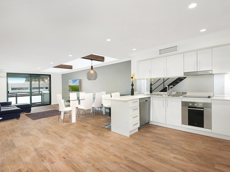 21/26 McElhone Street, Woolloomooloo NSW 2011