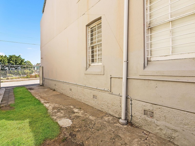 19 Campbell Street, St Peters NSW 2044